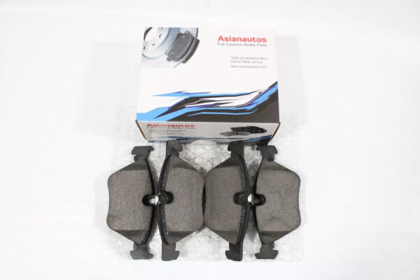 Asianautos ACR1504 Premium Ceramic Disc Brake Pad Set