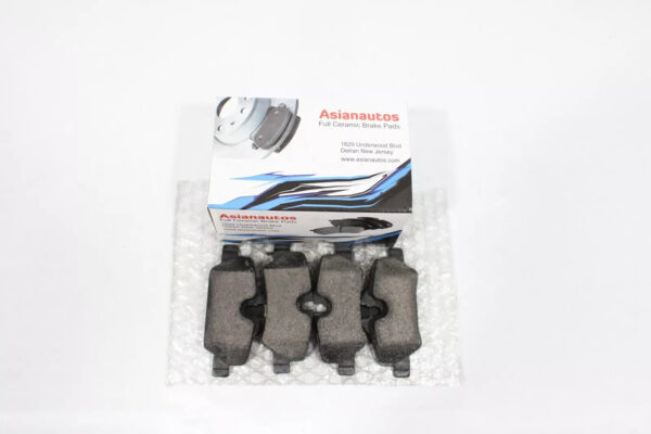 Asianautos ACR1800 Premium Ceramic Disc Brake Pad Set