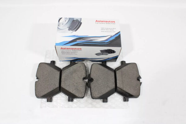 Asianautos ACR2220 Premium Ceramic Disc Brake Pad Set