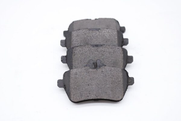 Asianautos ACR1689 Premium Ceramic Disc Brake Pad Set - Image 3