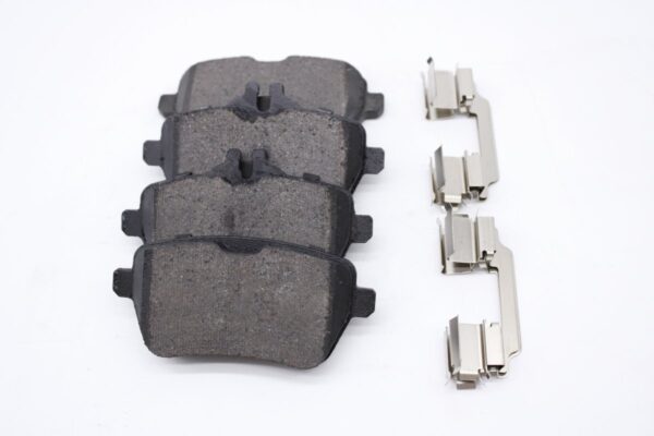 Asianautos ACR1689H Premium Ceramic Disc Brake Pad Set - Image 3