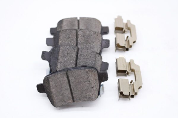 Asianautos ACR1722H Premium Ceramic Disc Brake Pad Set - Image 2