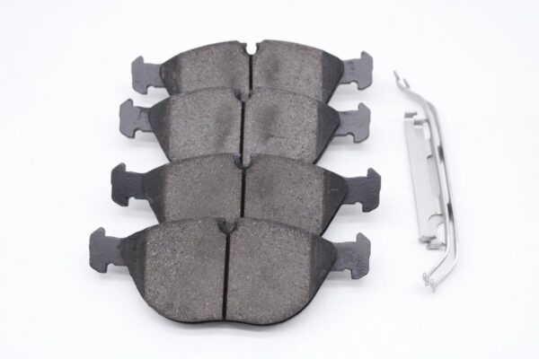 Asianautos ACR682H Premium Ceramic Disc Brake Pad Set - Image 3