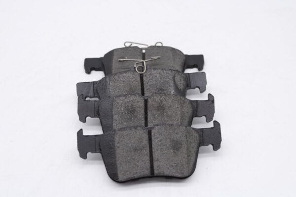 Asianautos ACR1833A Premium Ceramic Disc Brake Pad Set - Image 3